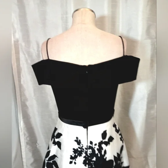 Morgan &Co Vintage Off-the-Shoulder Asym- metrical Hem, Long Dress, Black, 4-6 - Picture 7 of 14